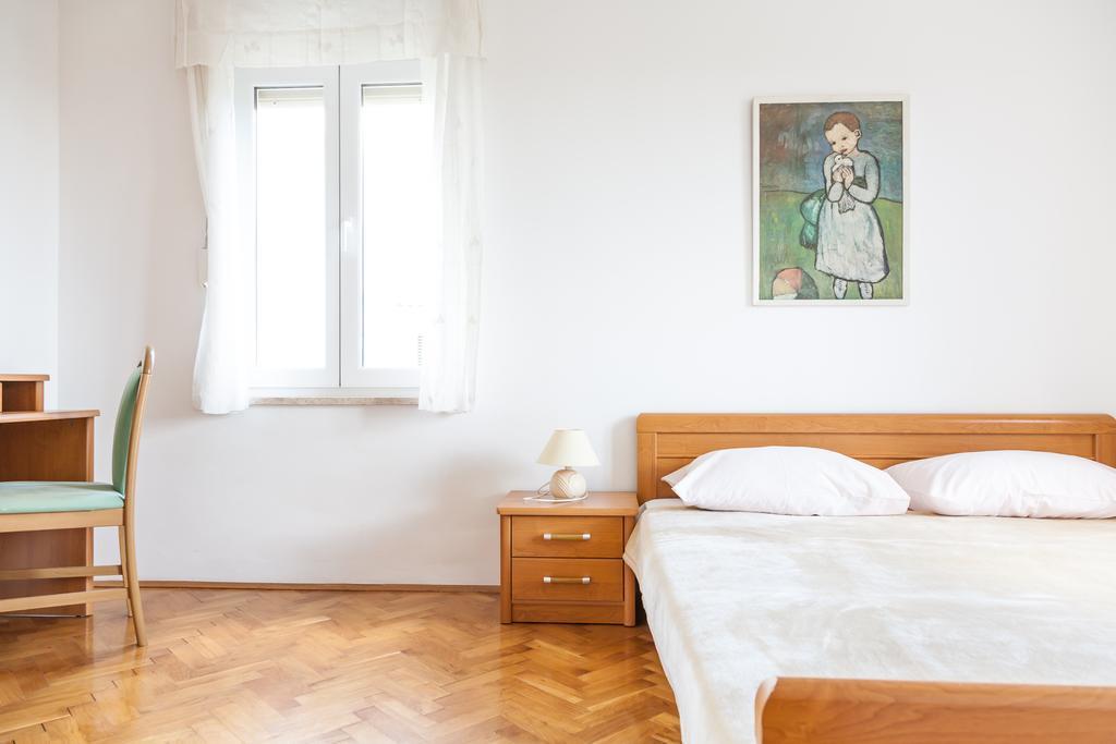 Lilly Apartment *
